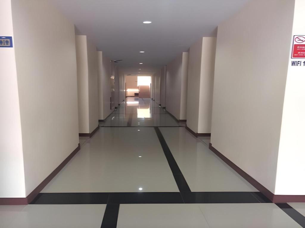V.R.Mansion Hotel Phatthalung Buitenkant foto