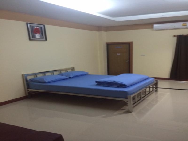 V.R.Mansion Hotel Phatthalung Buitenkant foto